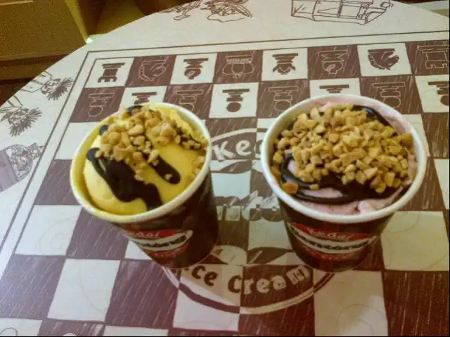 Gambar Makanan Kedai Gentong Ice Cream 7