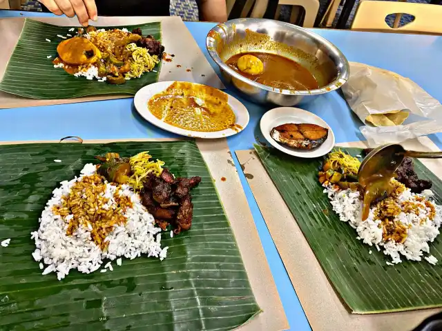 Meena Curry House Food Photo 9