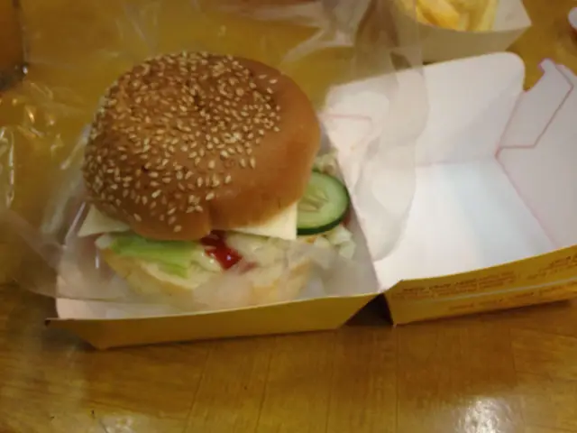 Gambar Makanan Lemoe Burger 9
