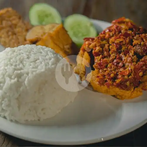 Gambar Makanan Ayam Geprek Bude Siti, Cengkareng 2