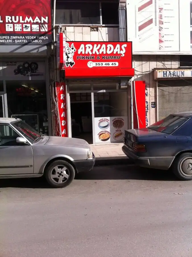 Arkadaş Piknik & Kumru