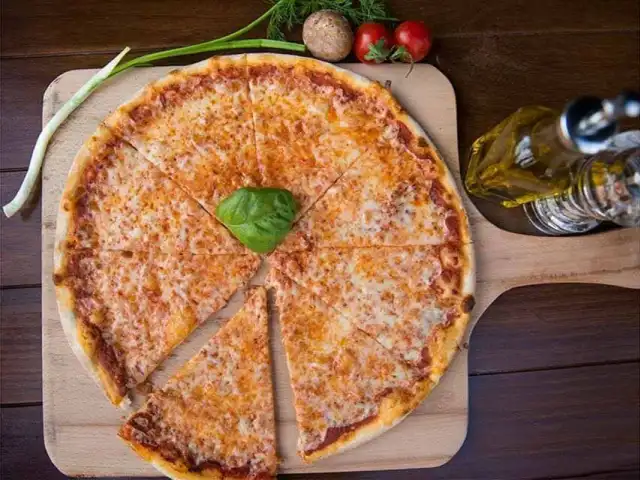 Mios Pizza'nin yemek ve ambiyans fotoğrafları 14