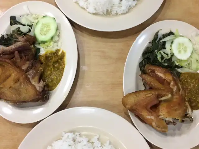 Ayam Penyet Bukit Lanchong Food Photo 2