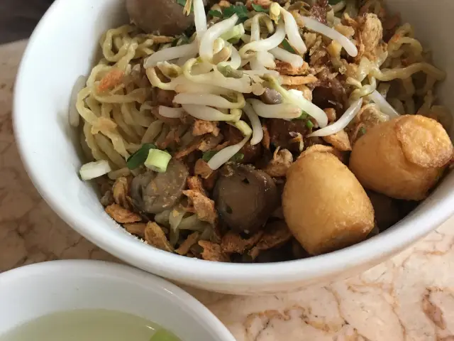 Gambar Makanan Bakmi Golek 10