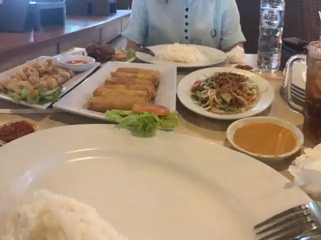 Gambar Makanan Mang Kabayan Tegar Beriman 1