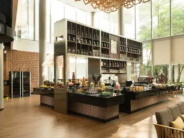 Gambar Makanan OPEN Restaurant - DoubleTree by Hilton Jakarta Diponegoro 8