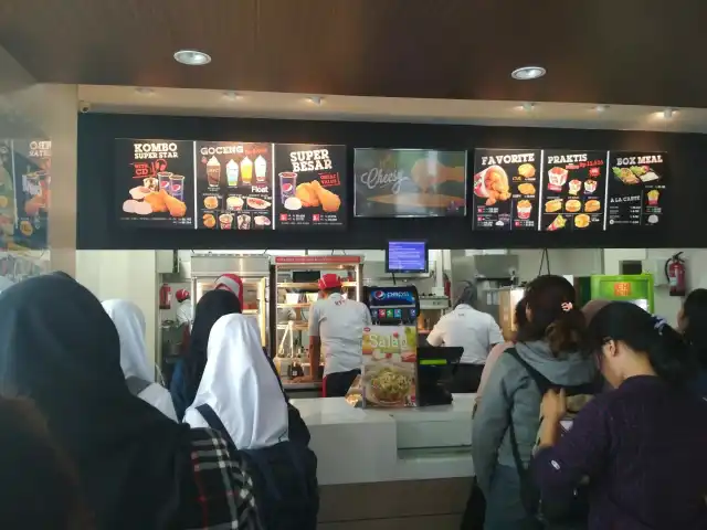 Gambar Makanan KFC Paltrow City 5