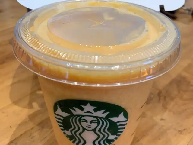 Gambar Makanan Starbucks Reserve Menara Astra 3