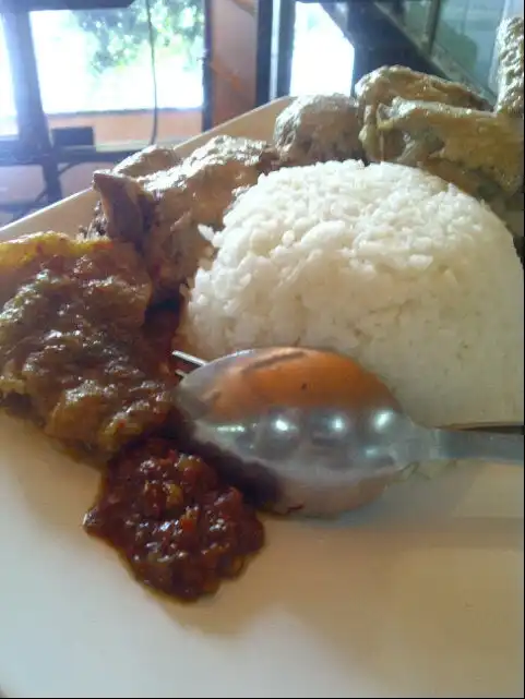 Gambar Makanan Gudeg Bu Tjitro 9