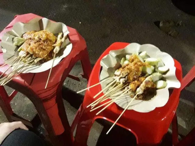 Gambar Makanan Nasi Gila & Sate Taichan Patung Panahan 5