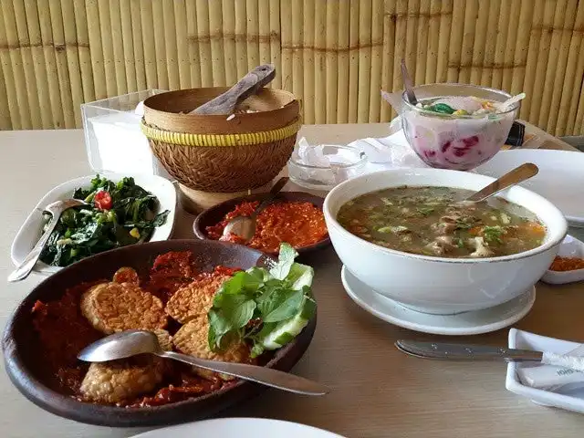 Gambar Makanan Rumah Makan Lesehan Kebon Pring 12