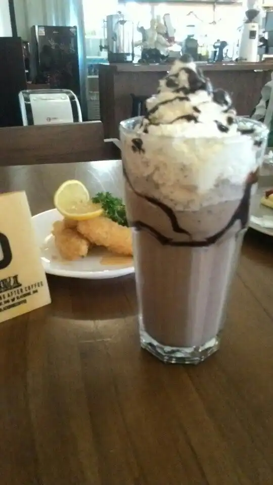 Gambar Makanan BLACKBONE Coffee Semarang 10