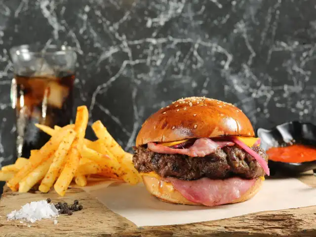 Black Steak Burger'nin yemek ve ambiyans fotoğrafları 1