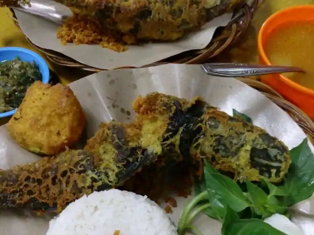 Gambar Makanan Ayam Goreng Ibu Djagat 15