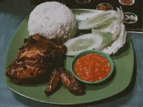 Ayam Bakar Melisa, Cililitan Kecil 1