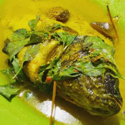 Gule Kepala Ikan Mas Agus