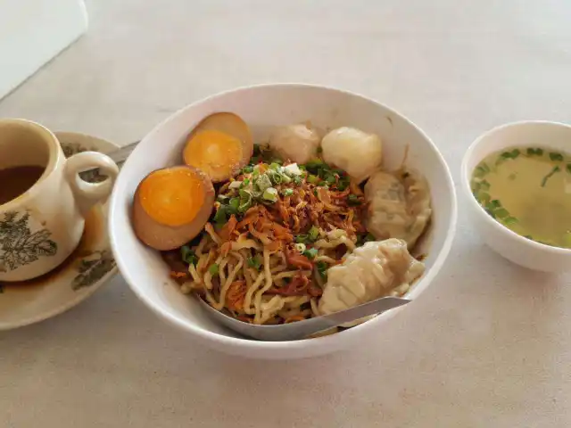 Gambar Makanan Bakmi Lamlo 19