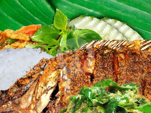 Gambar Makanan Ayam Goreng Lombok Ijo & Ayam Bakar, DI Panjaitan 14