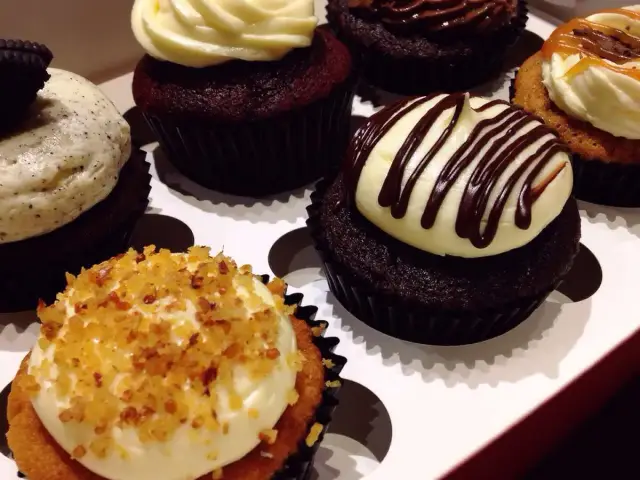 Gambar Makanan Twelve Cupcakes 10