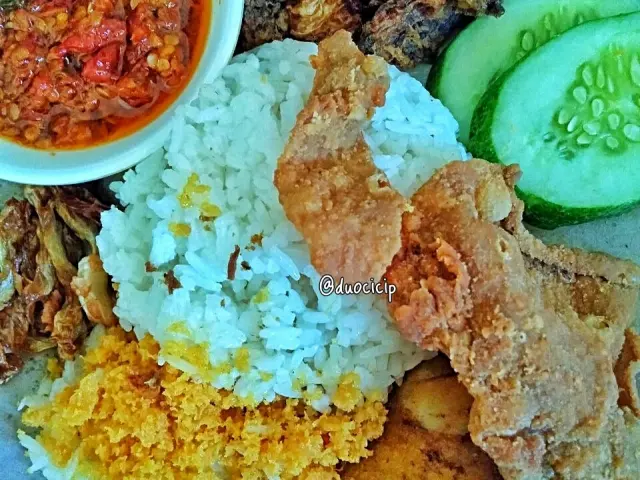 Gambar Makanan Nasi Kulit Mak Judes 15