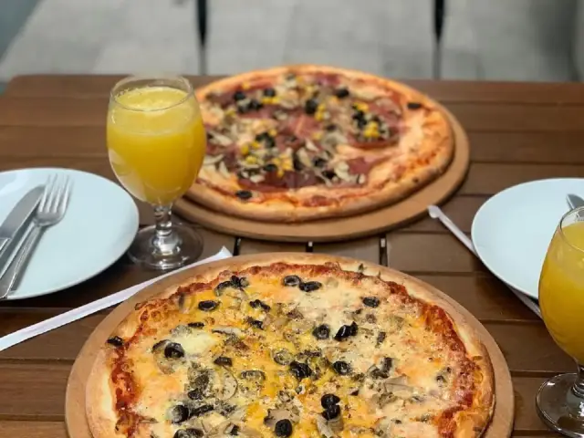 Boheme Pizza & Panino
