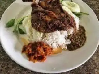 Nasi Bebek & Ayam Bakar Mama Nabil