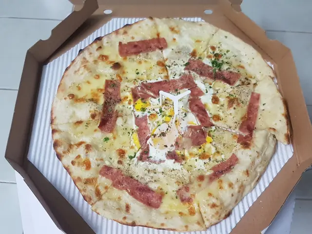 Gambar Makanan Pizza Marzano 2