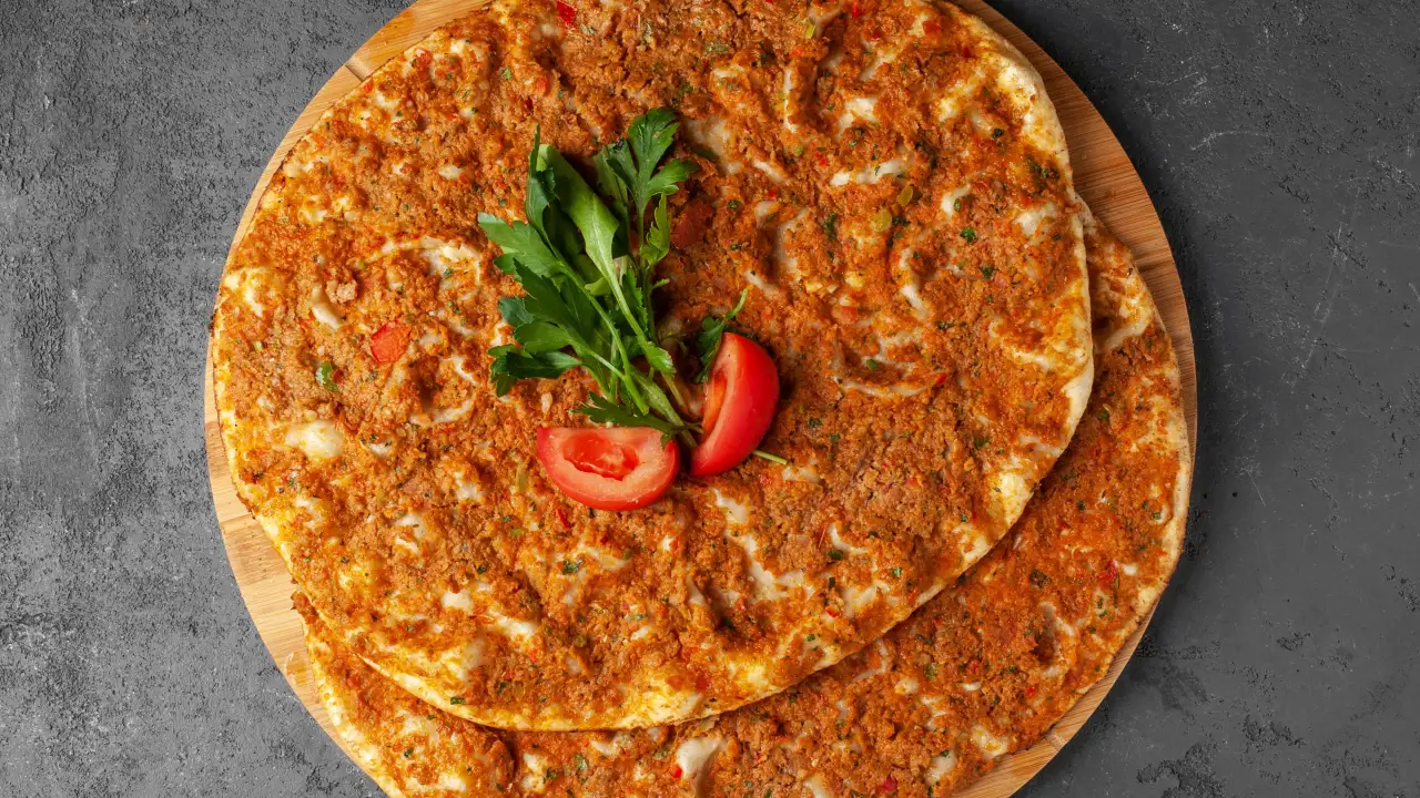 Nar-ı Urfa Lahmacun