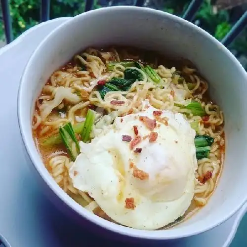 Gambar Makanan Indomie Tumis dan Nasi Goreng Solid, Blunyah Rejo 15