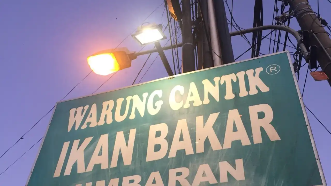 Warung Cantik (Seafood Khas Jimbaran)