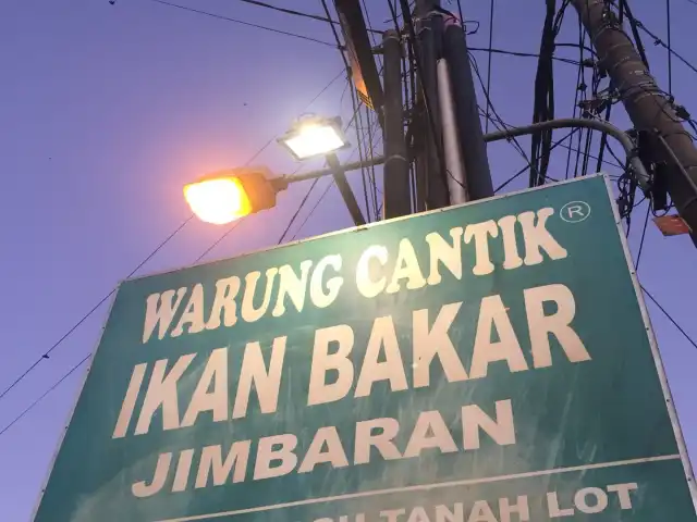 Warung Cantik (Seafood Khas Jimbaran)