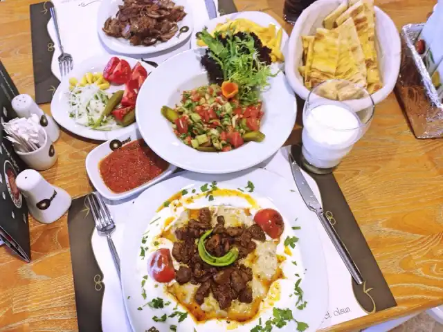 Omsed Unlu Mamüller Cafe ve Restaurant'nin yemek ve ambiyans fotoğrafları 3