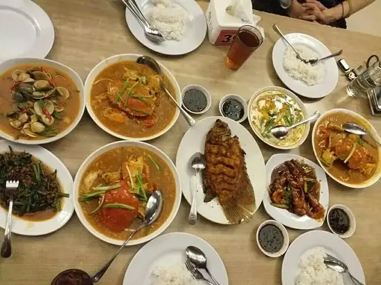 Gambar Makanan Lembur Kuring Restaurant 11