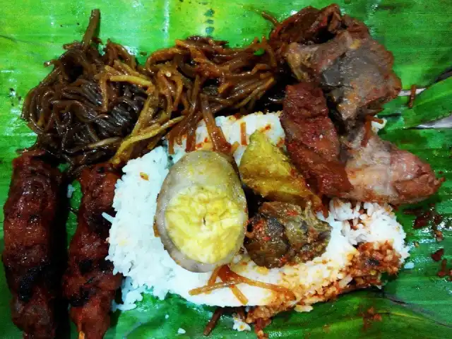 Gambar Makanan Nasi Campur Tambak Bayan 9