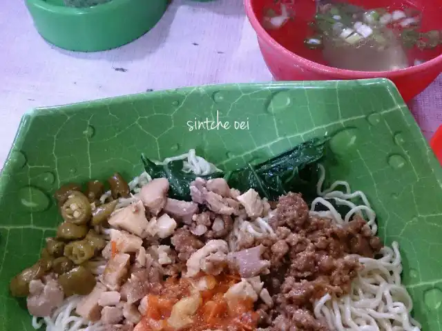 Gambar Makanan Bakmie Amoy 9