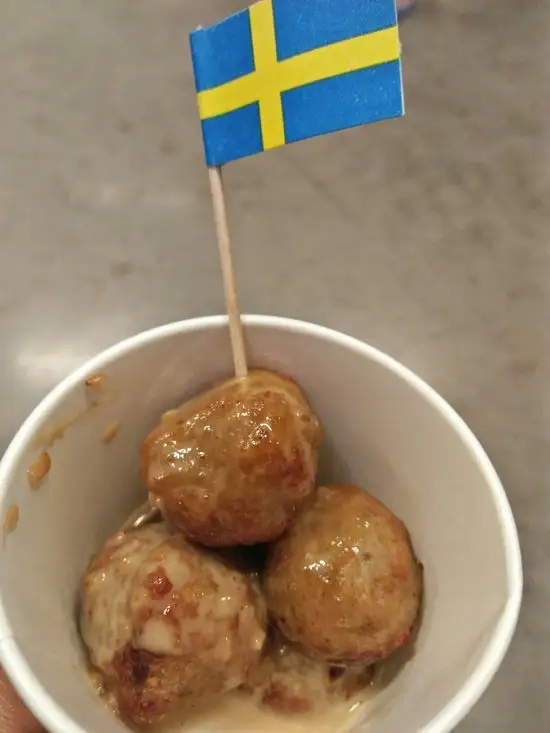 Gambar Makanan IKEA Restaurant Alam Sutera 3