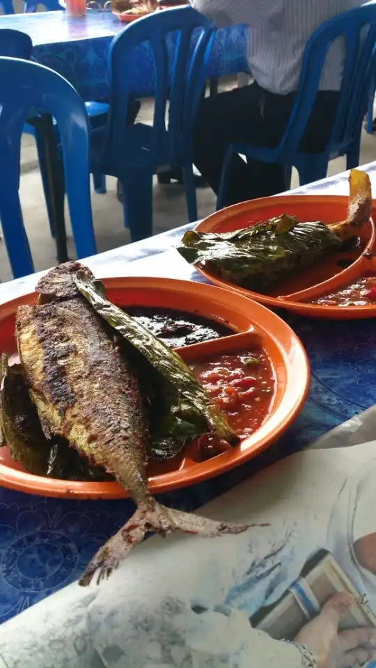 Kedai ikan bakar kak jat Food Photo 2