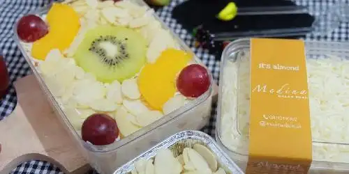 Medina Salad Buah, Pendidikan Raya