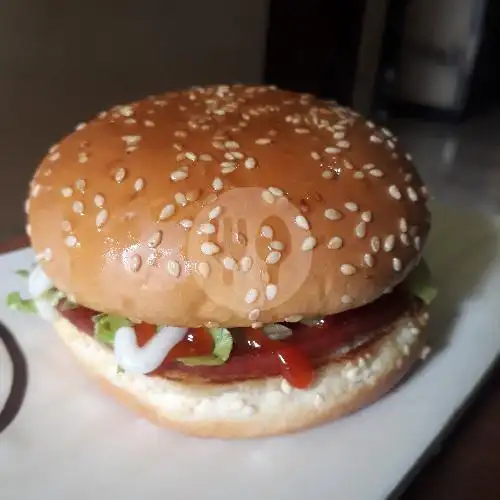 Gambar Makanan Tatha Burger, Singajaya 3