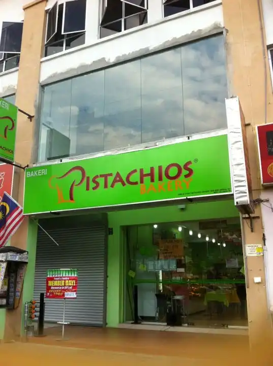 Pistachios Bakery