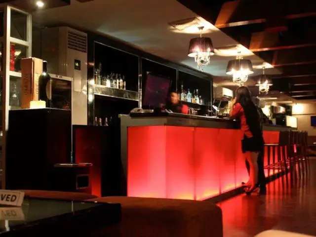 Gambar Makanan Attic's Bar and Lounge 3