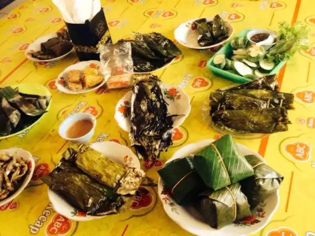 Gambar Makanan Rumah Makan Pepes Jambal (Bp. H. Dirdja), Cabang Walahar 7