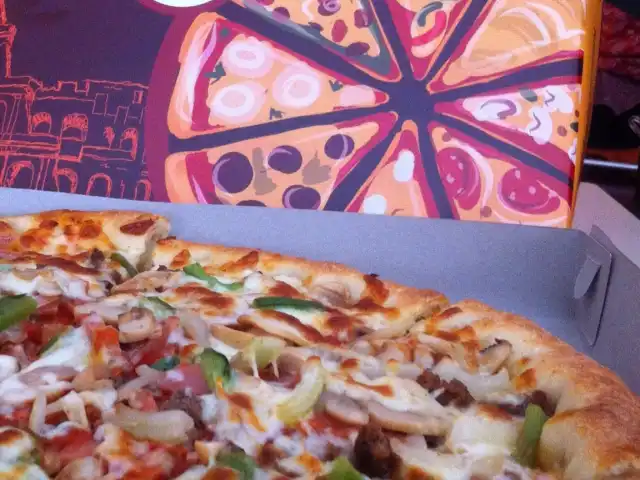 Gambar Makanan Red pizza 3