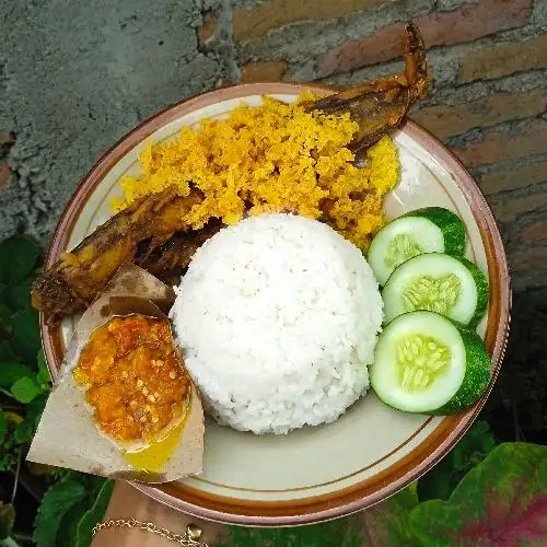 Gambar Makanan Ayam Geprek Bu giyarti 9