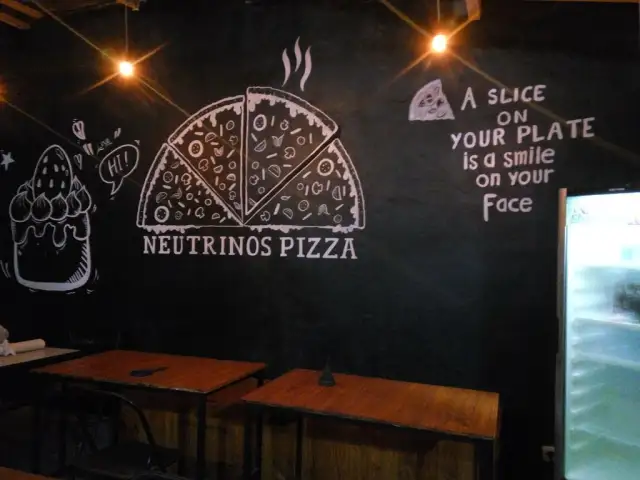 Gambar Makanan Neutrinos Pizza Bali 5
