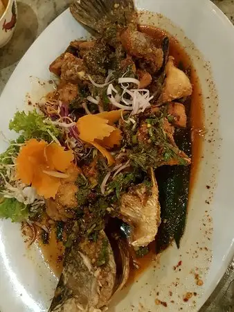 Simply Thai Food Photo 1