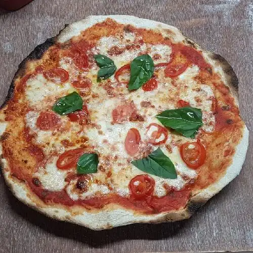 Gambar Makanan Pizza Rimini 3