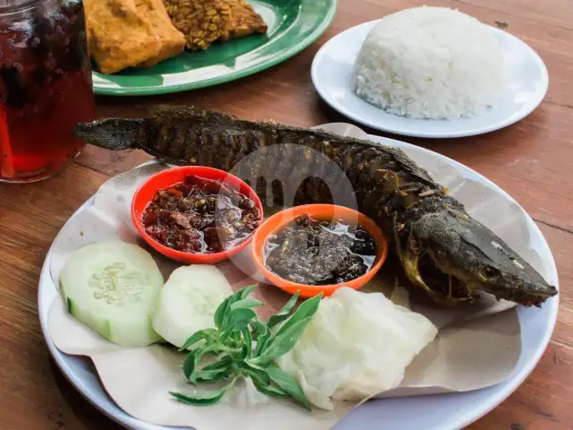 Gambar Makanan Bebek Mercon Surabaya, Kuta 18