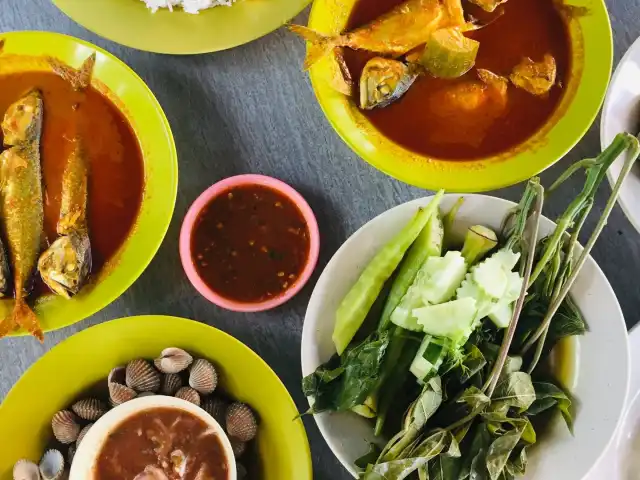 Gulai Ikan Temenung Food Photo 15