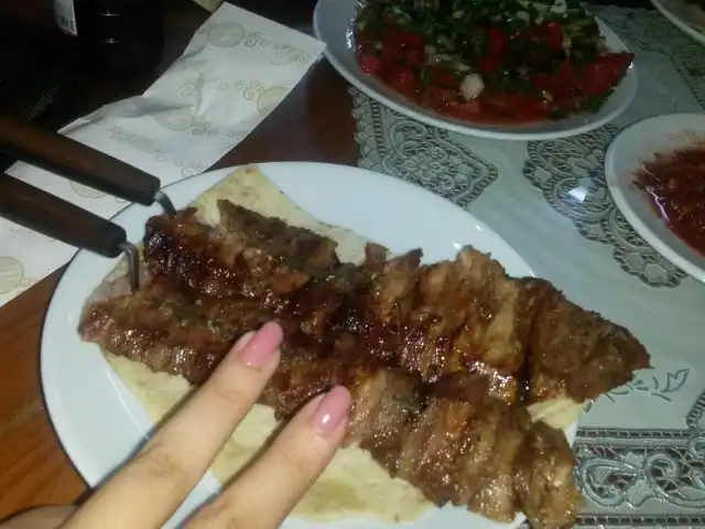 Can Usta Cağ Kebabı'nin yemek ve ambiyans fotoğrafları 2